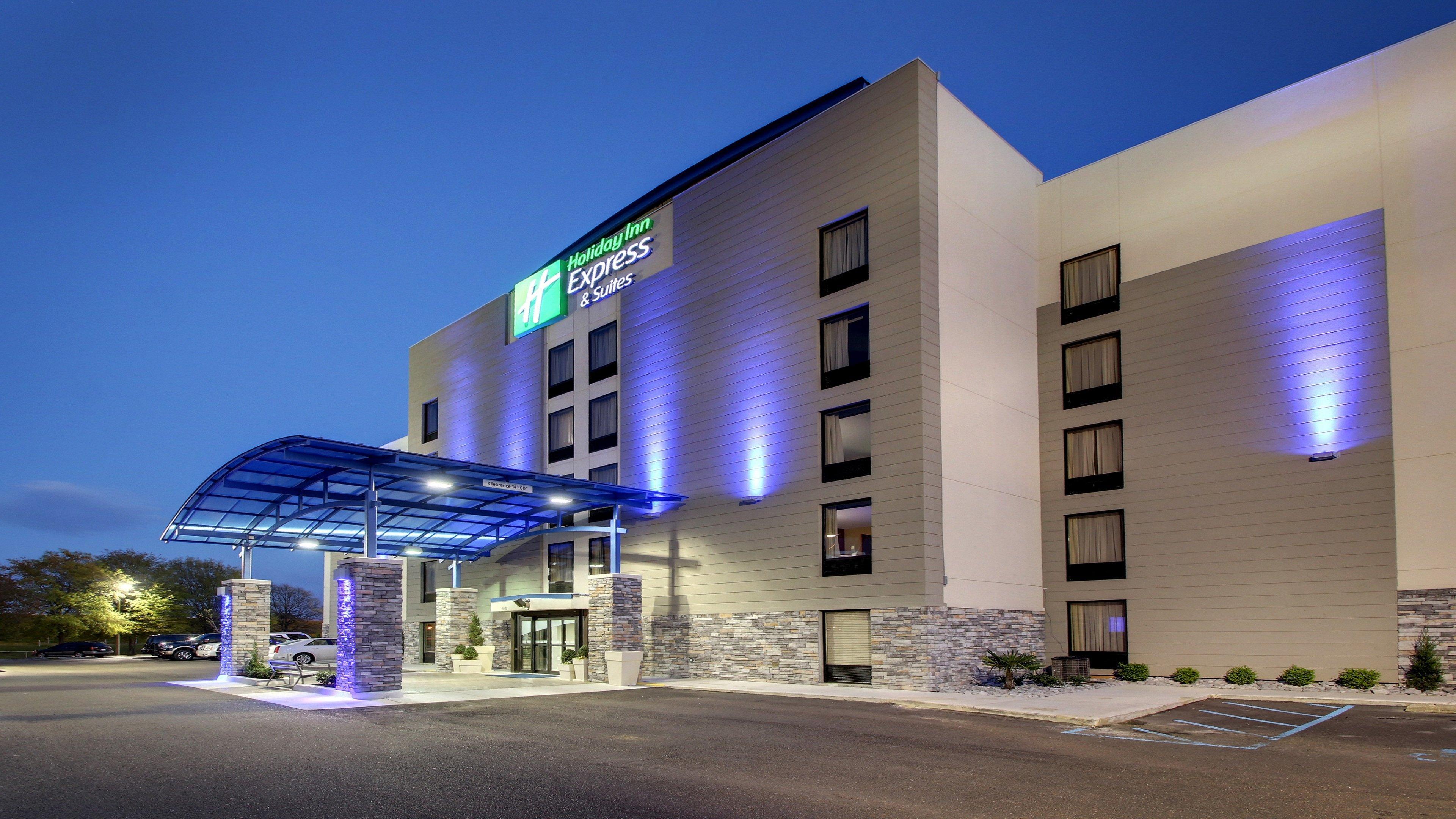 Holiday Inn Express & Suites Jackson Downtown - Coliseum By Ihg Exterior photo